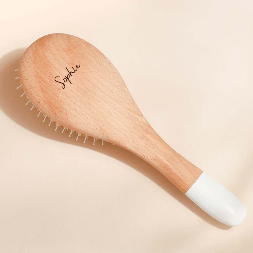 Brosse à cheveux Bachca en bois de hêtre naturel, personnalisée avec le prénom &