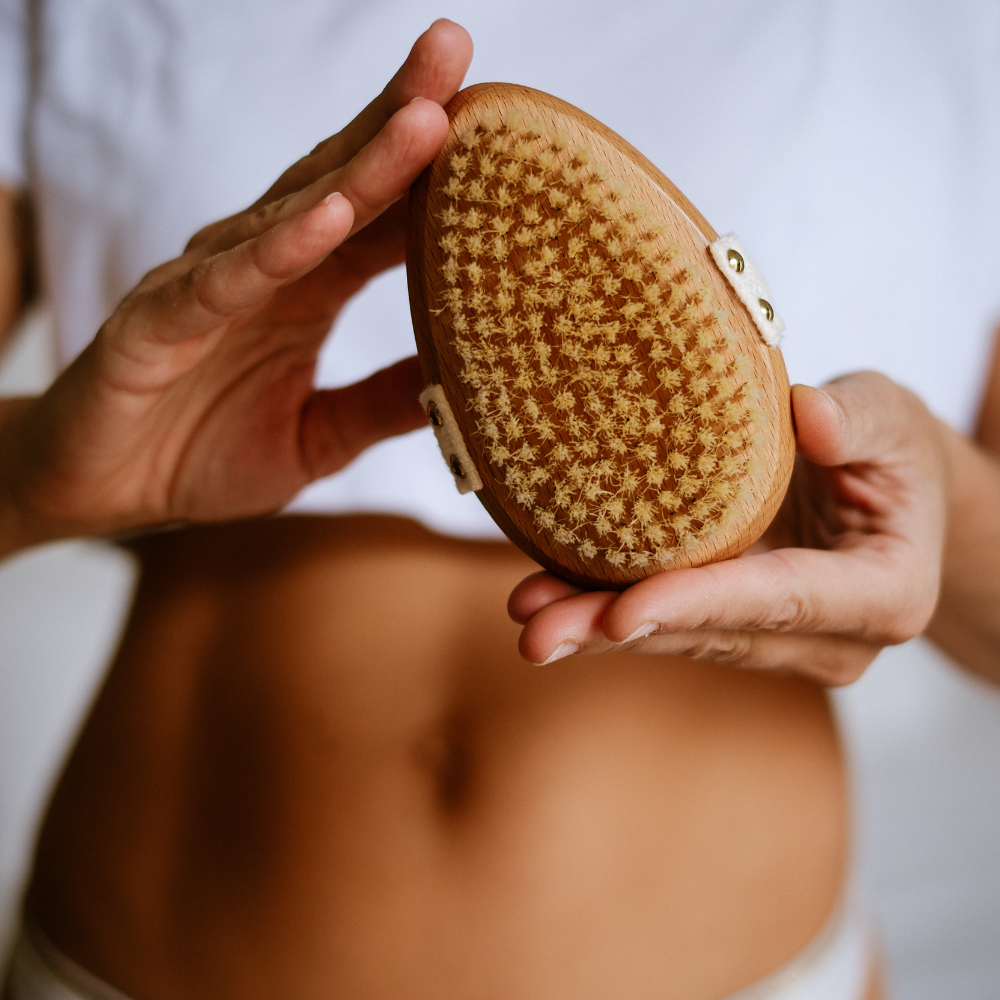 Brosse corps massage à sec : le rituel bien-être qui transforme votre peau en profondeur