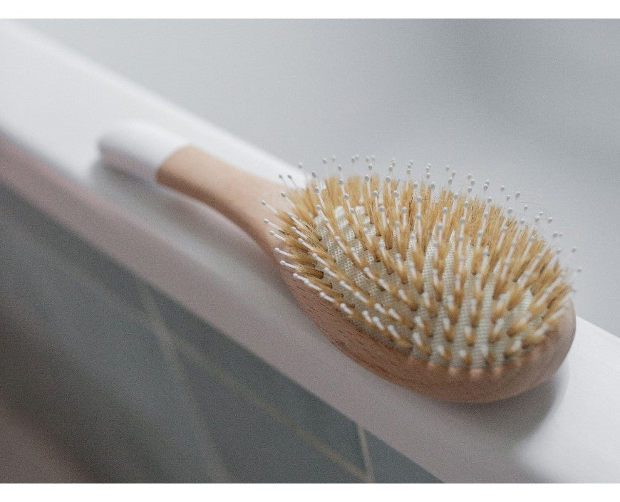 Nourrir ses cheveux grâce au brossage, c'est possible !