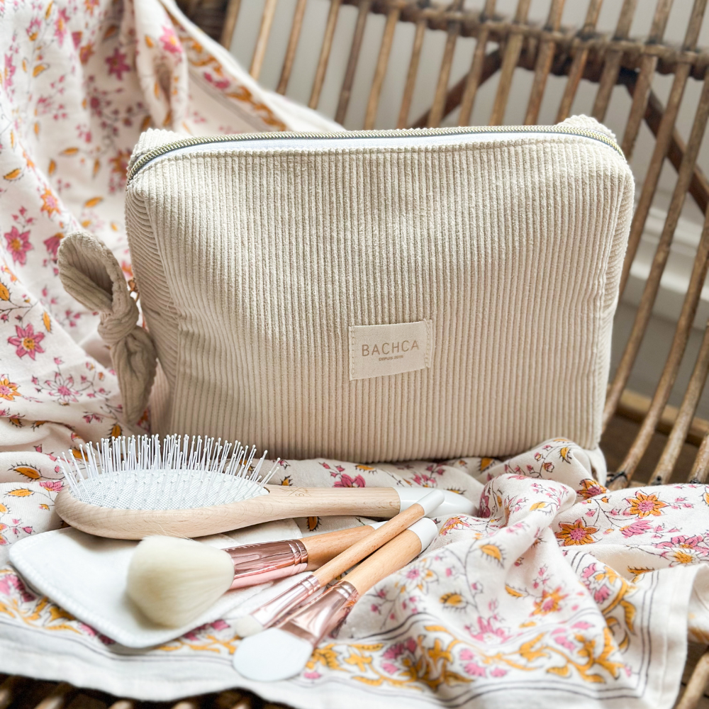 Trousse de toilette en velours