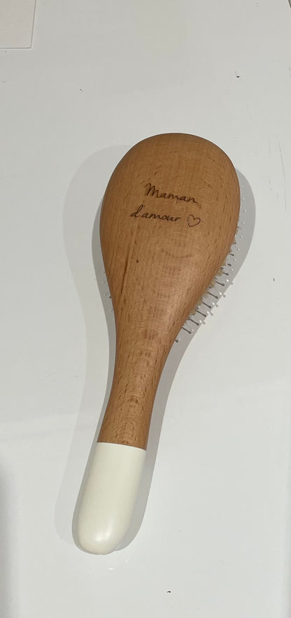 Brosse démêlage et brillance imparfaite - grand format