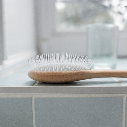 Detangling and volume hairbrush