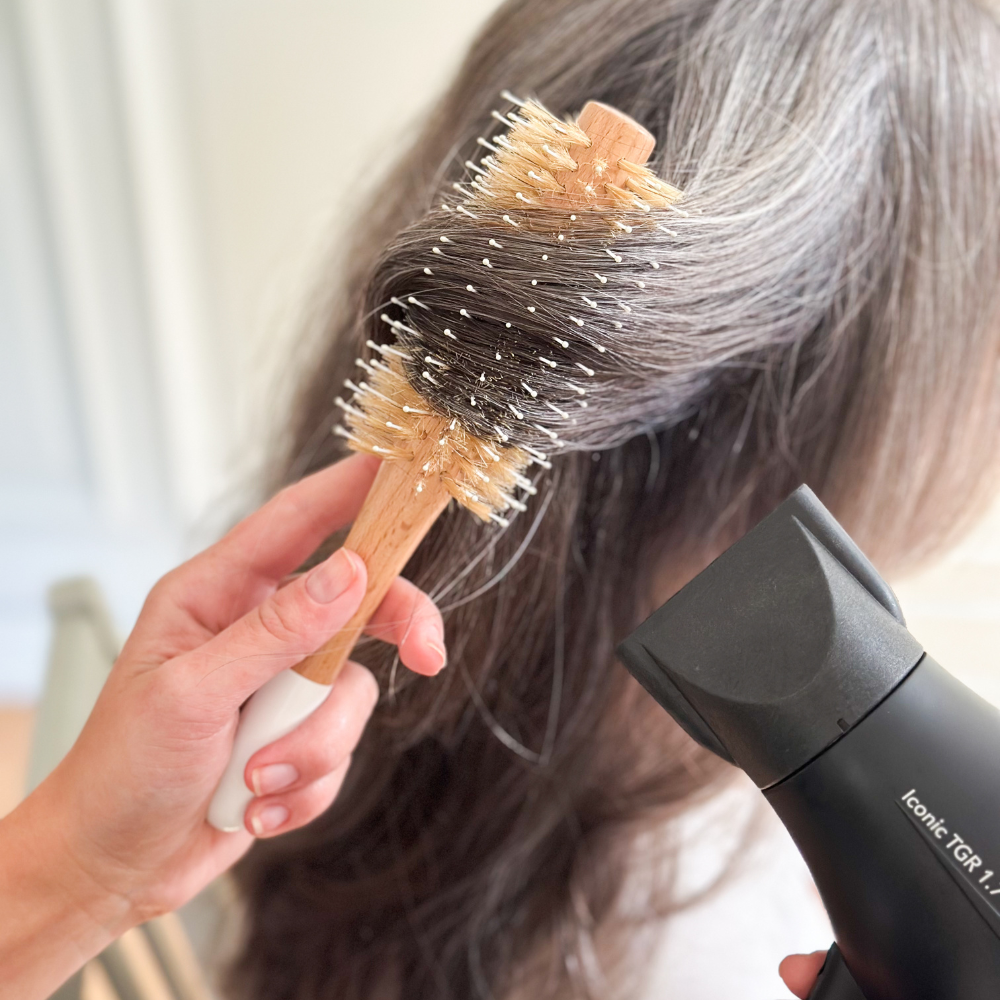Nylon/boar bristle brush