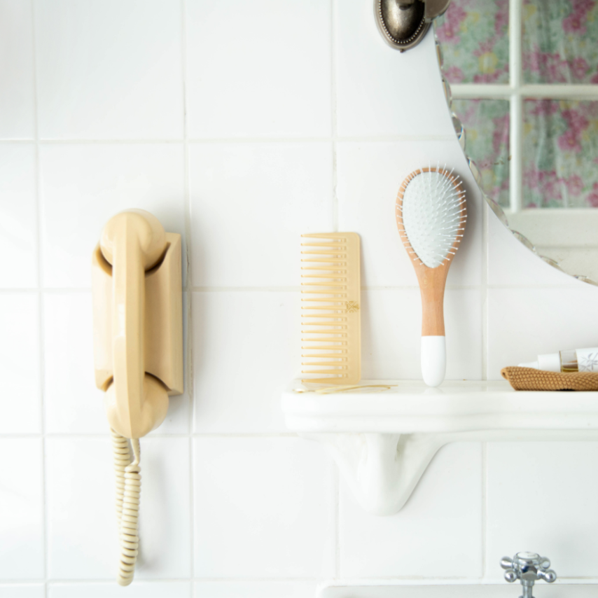 Le pack Bachca pour les cheveux bouclés et secs. Les boucles sont nourries.