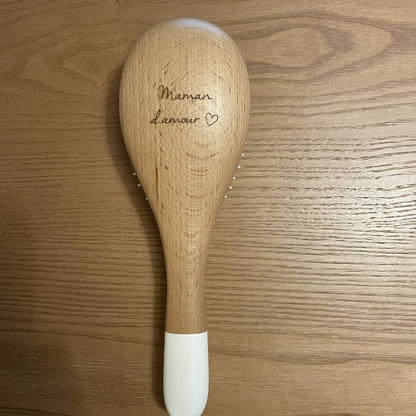 Brosse démêlage et brillance imparfaite - grand format