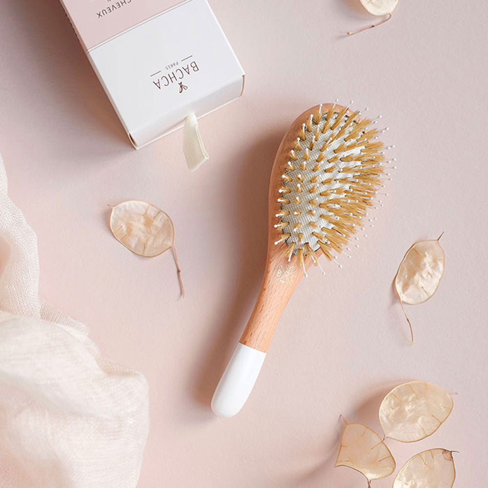 Les essentiels with detangling and smoothing brush